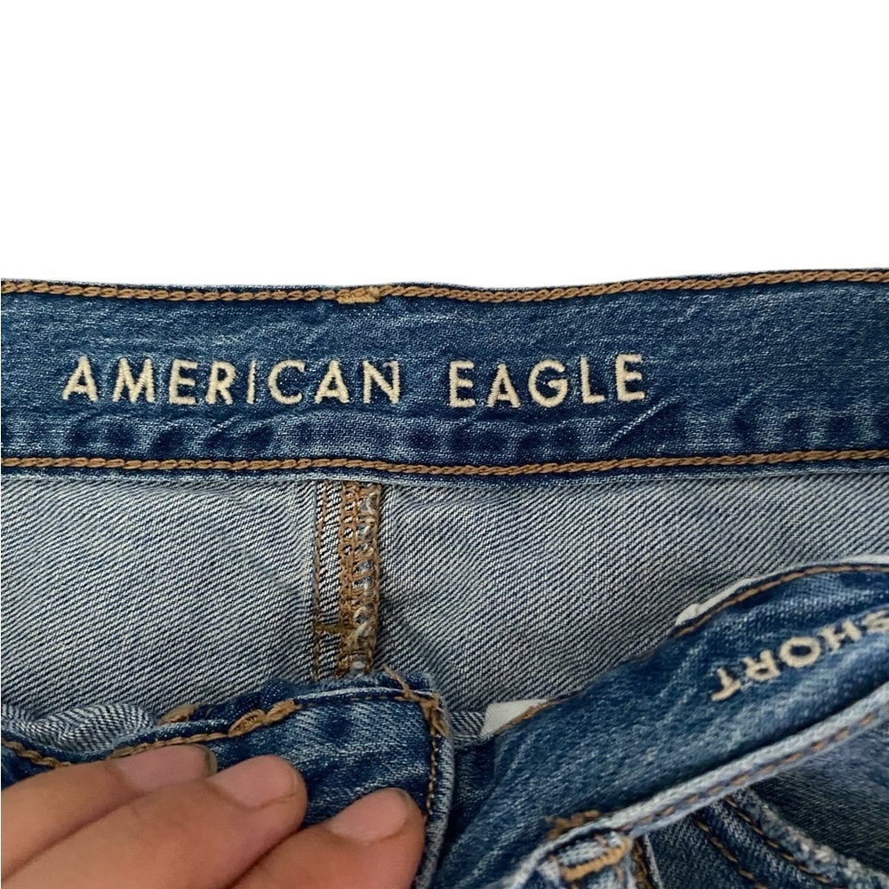 American Eagle 90s boyfriend cut off distressed jean shorts  Denim Spring Summer - Picture 2 of 5